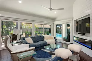 748 Reef Point Cir, Naples, FL 34108 - Photo 5