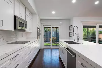 748 Reef Point Cir, Naples, FL 34108 - Photo 11