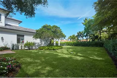 1609 Chinaberry Way, Naples, FL 34105 - Photo 25