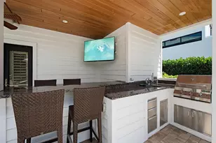 354 1st Ave N, Naples, FL 34102 - Photo 11