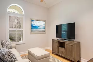 431 1st Ave N, Naples, FL 34102 - Photo 11