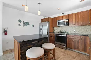 850 Oak St, Fort Myers Beach, FL 33931 - Photo 11