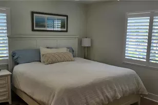 1051 Foxfire Ln, Naples, FL 34104 - Photo 9