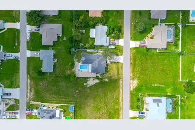 326 NE 10th Ter, Cape Coral, FL 33909 - Photo 23