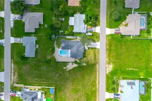 326 NE 10th Terrace, Cape Coral, FL 33909 - Photo 23