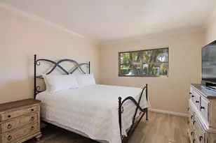 271 1st Ave S, Naples, FL 34102 - Photo 11