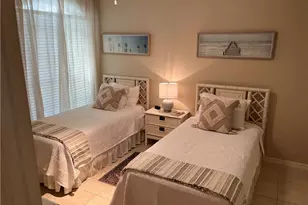 1888 Crestview Way, Naples, FL 34119 - Photo 11