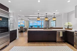 11125 Gulf Shore Dr, Naples, FL 34108 - Photo 9