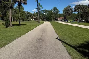 2735 12th Ave NE, Naples, FL 34120 - Photo 3