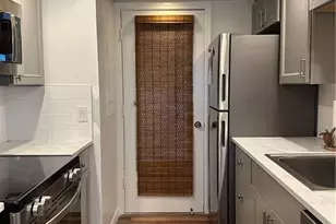 1300 Gulf Shore Blvd N, Naples, FL 34102 - Photo 5