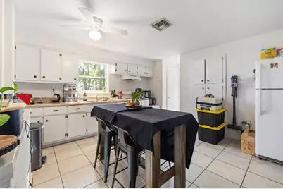 681/683 95th Ave N, Naples, FL 34108 - Photo 17