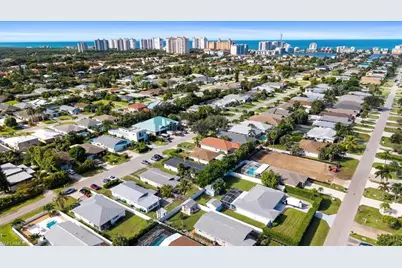 681/683 95th Ave N, Naples, FL 34108 - Photo 3