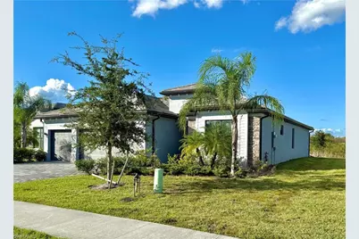 1785 Hagen Ct, Naples, FL 34120 - Photo 3