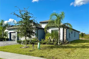 1785 Hagen Ct, Naples, FL 34120 - Photo 3