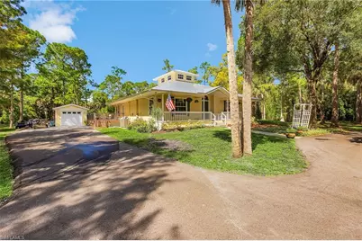 611 8th St SE, Naples, FL 34117 - Photo 5