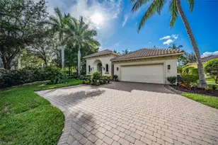 3299 Hyacinth Dr, Naples, FL 34114 - Photo 9
