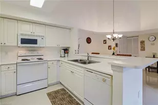 1190 Wildwood Lakes Blvd, Naples, FL 34104 - Photo 9