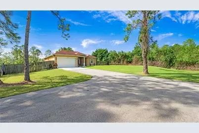 3790 31st Ave NE, Naples, FL 34120 - Photo 3