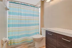 10037 Heather Ln, Naples, FL 34119 - Photo 17