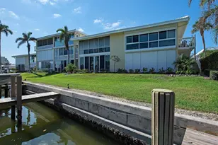 2082 Gulf Shore Blvd N, Naples, FL 34102 - Photo 3