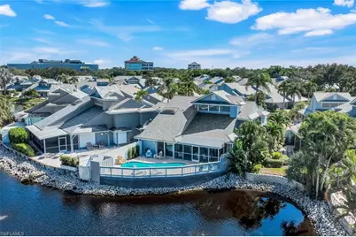 635 Bridgeway Ln, Naples, FL 34108 - Photo 3