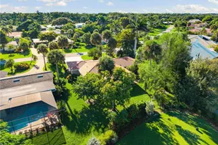 77 Cypress Point Dr, Naples, FL 34105 - Photo 19