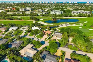 77 Cypress Point Dr, Naples, FL 34105 - Photo 3