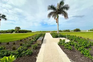 4051 Gulf Shore Blvd N, Naples, FL 34103 - Photo 7