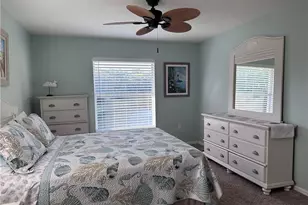 321 Robin Hood Cir, Naples, FL 34104 - Photo 11