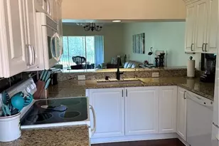 321 Robin Hood Cir, Naples, FL 34104 - Photo 5