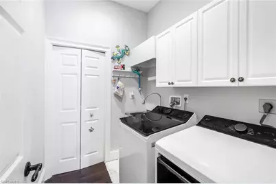 915 Fountain Run, Naples, FL 34119 - Photo 19
