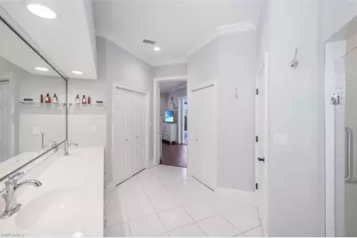 915 Fountain Run, Naples, FL 34119 - Photo 15