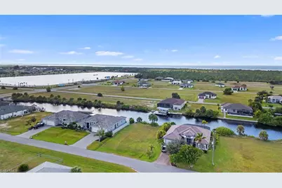 3709 NW 43rd Ave, Cape Coral, FL 33993 - Photo 11