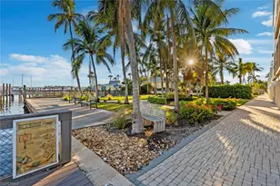 1001 10th Ave S, Naples, FL 34102 - Photo 27