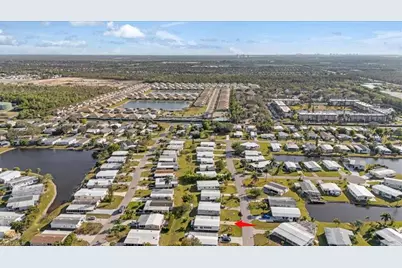 10 Lake Diane Dr, Naples, FL 34114 - Photo 23