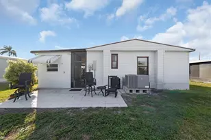 10 Lake Diane Dr, Naples, FL 34114 - Photo 11