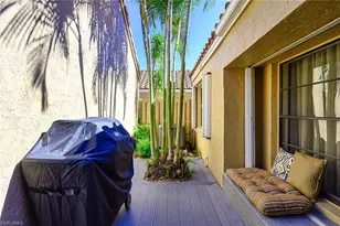 772 Reef Point Cir, Naples, FL 34108 - Photo 3