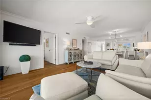 12945 Vanderbilt Dr, Naples, FL 34110 - Photo 13