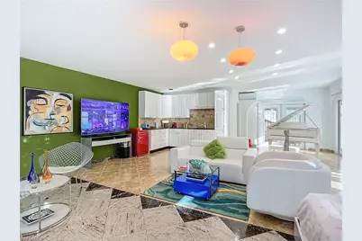 10242 Vanderbilt Dr, Naples, FL 34108 - Photo 21