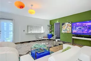 10242 Vanderbilt Dr, Naples, FL 34108 - Photo 19