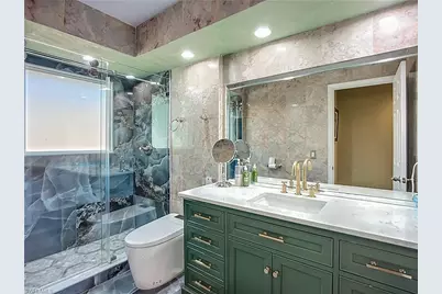 10242 Vanderbilt Dr, Naples, FL 34108 - Photo 43