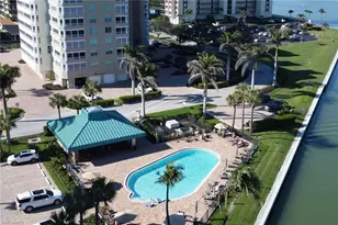 25 Bluebill Ave, Naples, FL 34108 - Photo 33