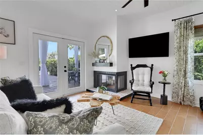 6555 Willow Lake Cir, Fort Myers, FL 33966 - Photo 9