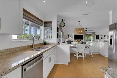 6555 Willow Lake Cir, Fort Myers, FL 33966 - Photo 15