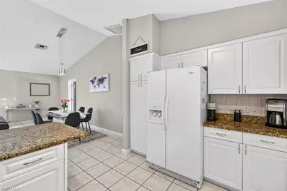 258 Willoughby Dr, Naples, FL 34110 - Photo 13