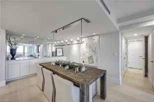 5601 Turtle Bay Dr, Naples, FL 34108 - Photo 7