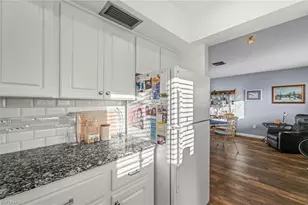 185 Palm Dr, Naples, FL 34112 - Photo 9