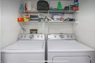 870 Gulf Pavilion Dr, Naples, FL 34108 - Photo 11