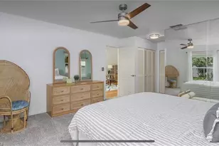 870 Gulf Pavilion Dr, Naples, FL 34108 - Photo 7