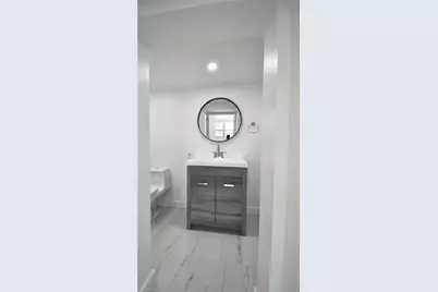 2116 Pineview Rd, Fort Myers, FL 33901 - Photo 7